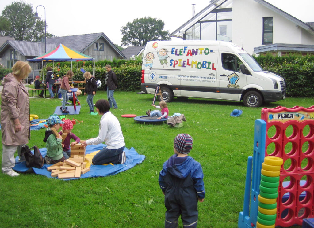 Kinderschutzbund Stormarn - ELEFANTO SPIELMOBIL
